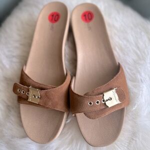 Dr. Scholl's Tan Suede Buckle Sandals